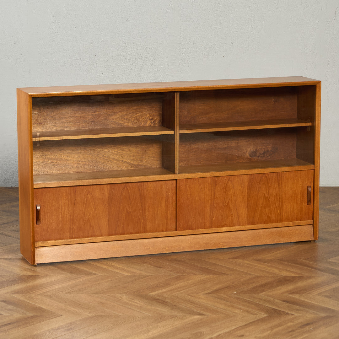 送料込】Herbert E.Gibbs チーク材 ヴィンテージキャビネット