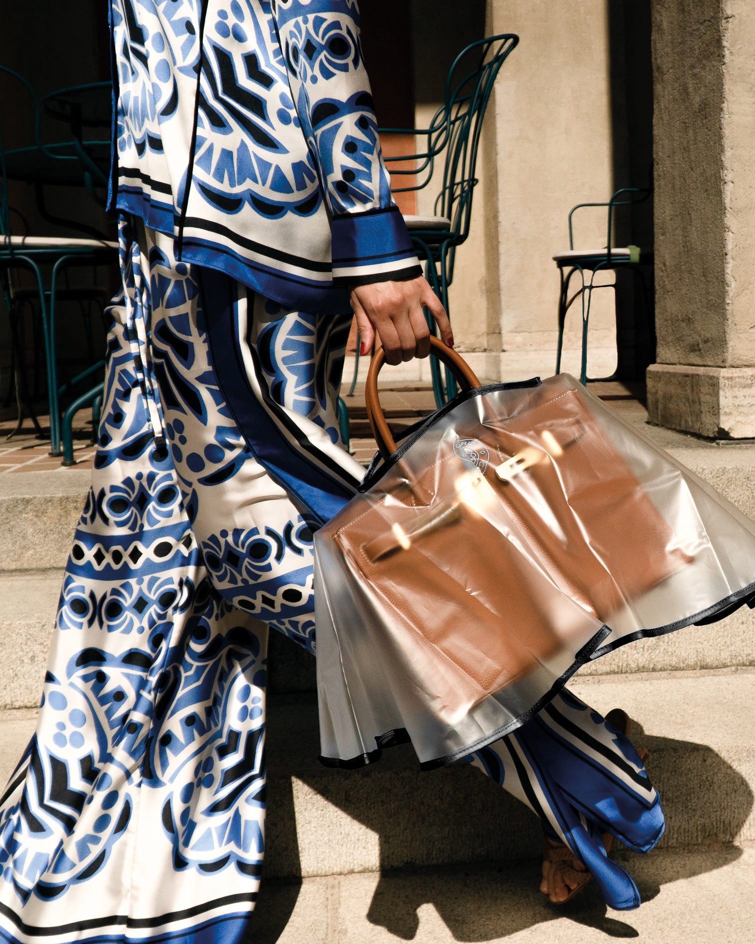 CARRIE® BAGBRELLA IN BLACK – Carrie Atelier