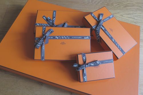 検品から発送まで】ラッピングについて エルメスの場合｜mme alfredの