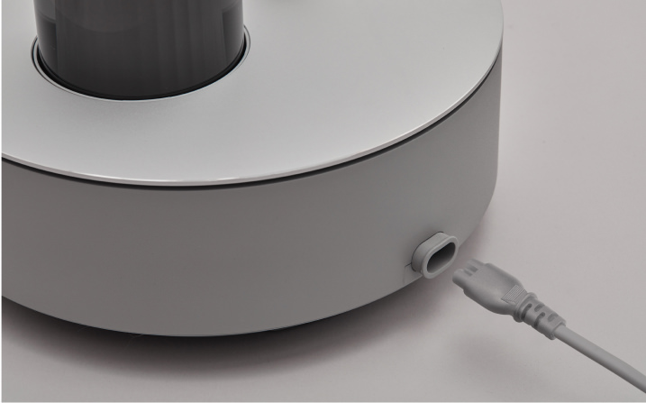 stem630i｜加湿効率に優れたデザインによる、心と空間を潤す加湿器 – cado