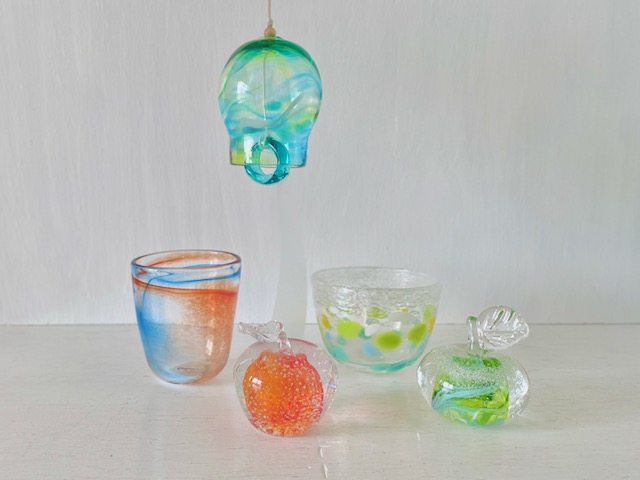 吹きガラス ウランガラス 水滴 水差し ガラス製 ユニーク形状 気泡