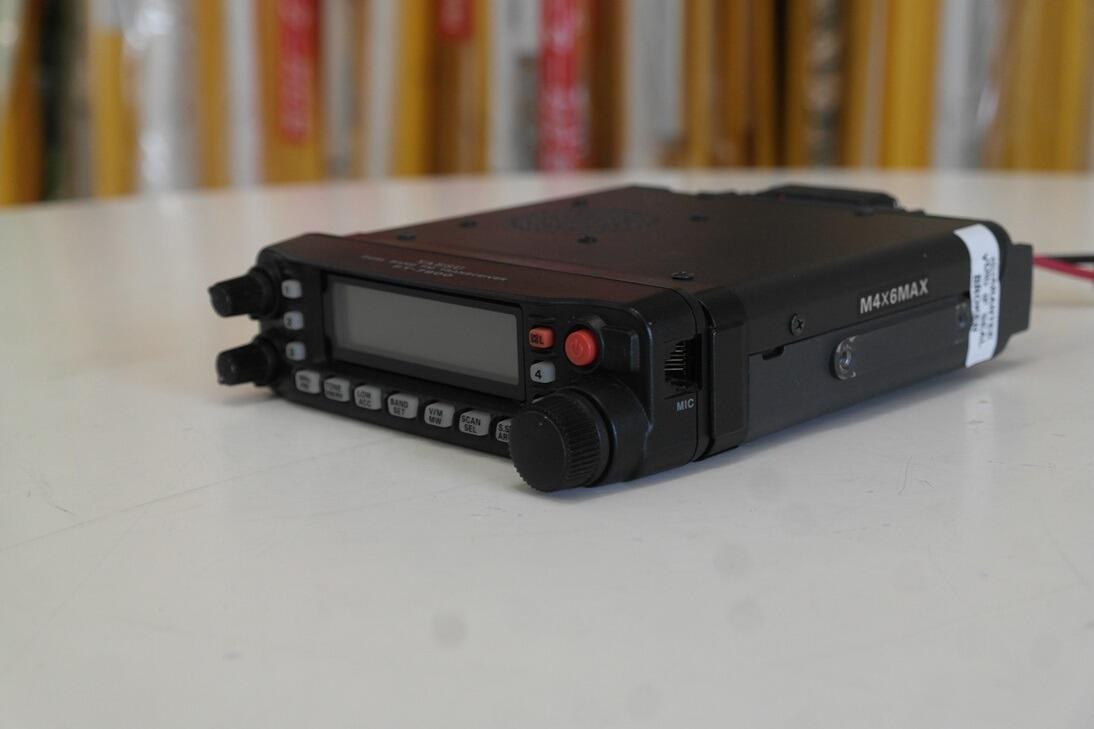 YAESU 144/430MHz FM FT-90 MIC＆電源コード付き