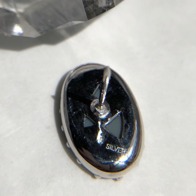 大粒3.86ct オーストラリアライトニングリッジ産 ブラックオパール