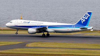 JA8400 - Airbus A320-211 [00554] - Flightradar24