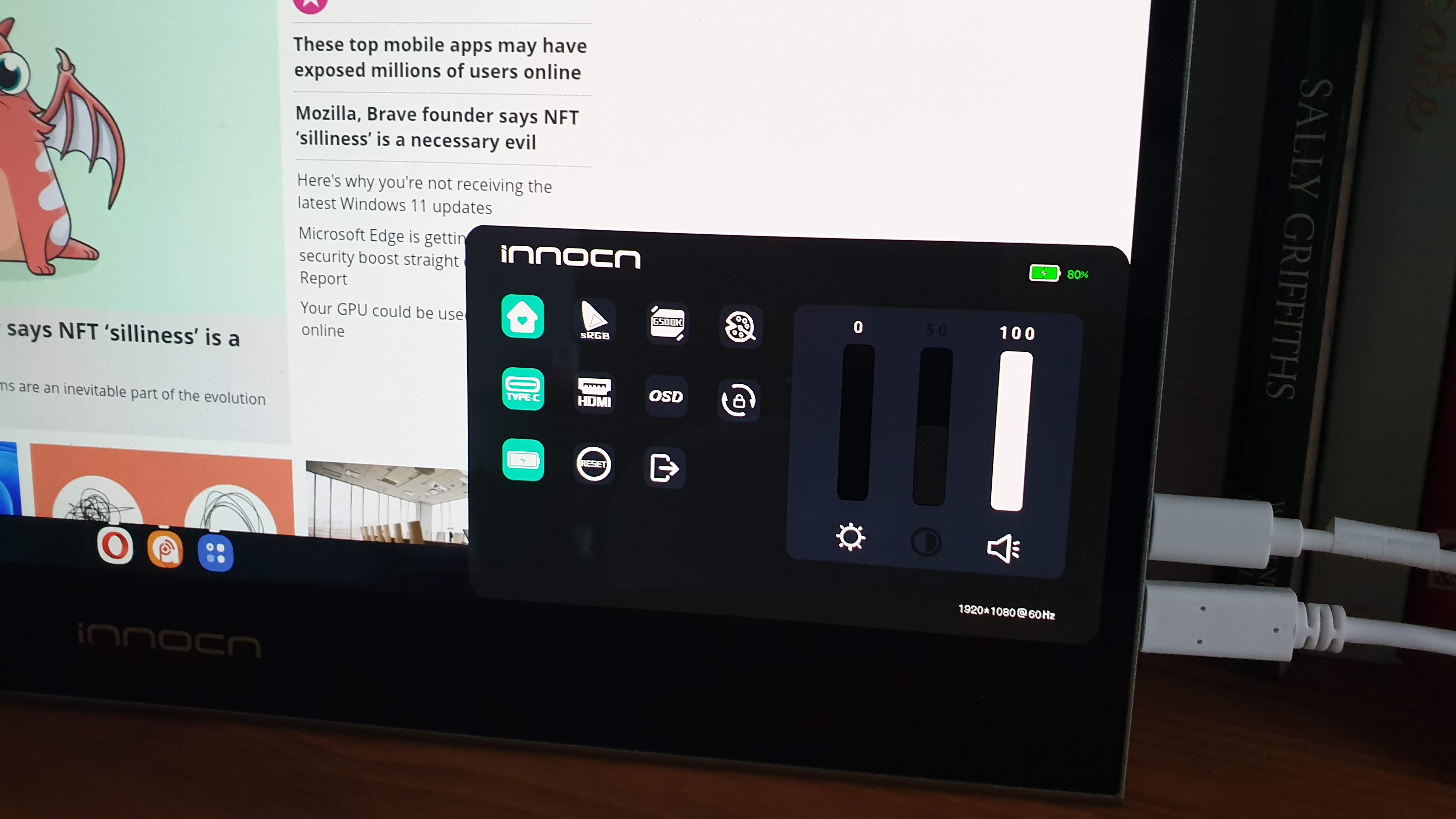 InnoCN PU15-PRE 15.6-inch 4K OLED touchscreen portable monitor