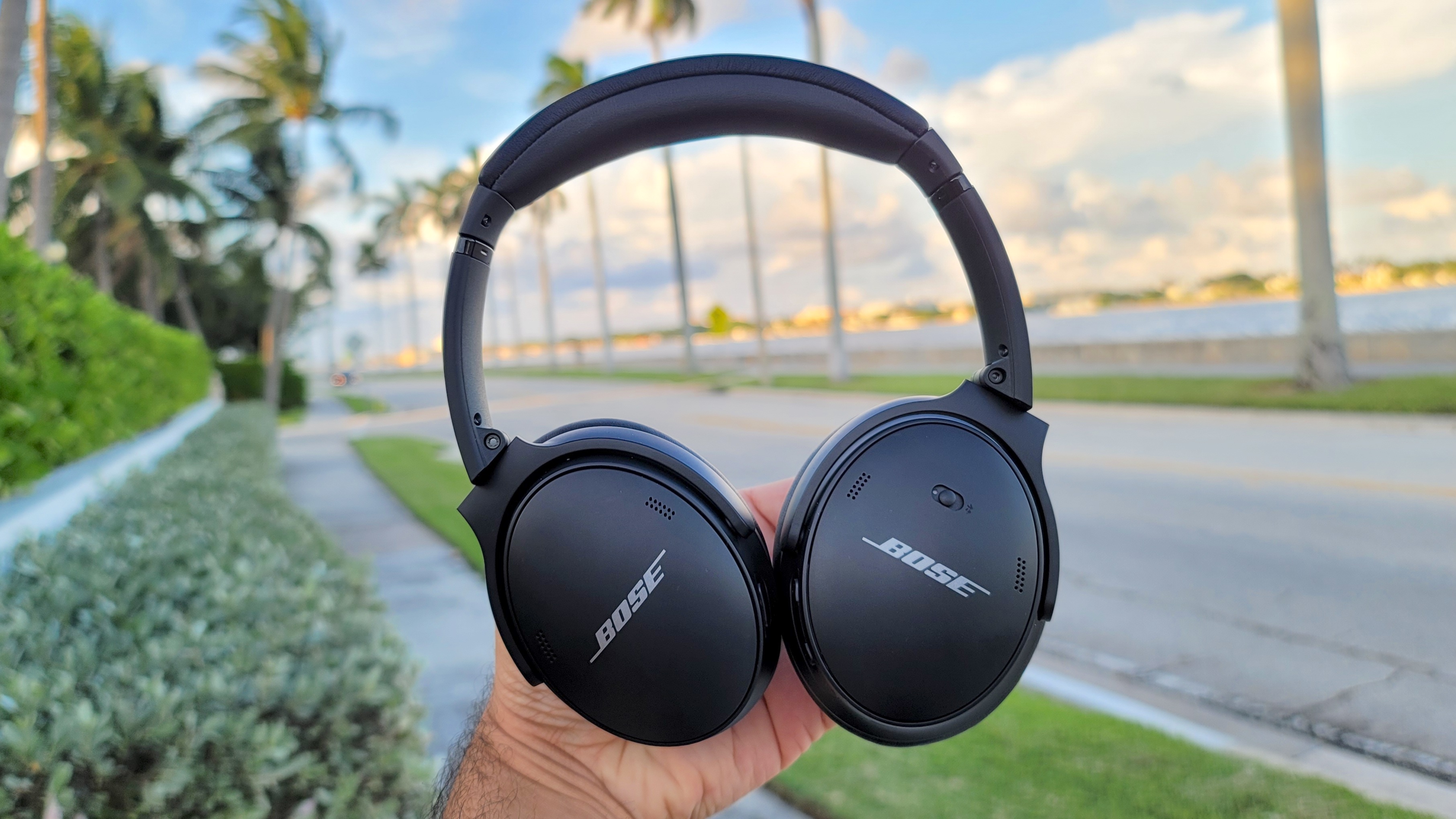 BOSEヘッドホンQUI ETCOME ORT45BLK/ブラック BOSE QuietComfort 45
