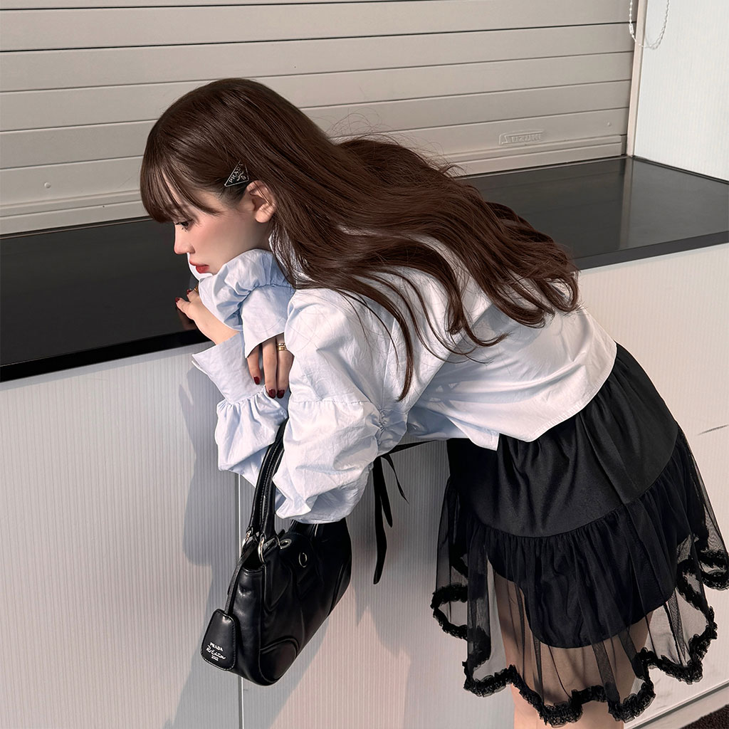 袖シャーリングクロップシャツ | ファッション通販サイト NUGU