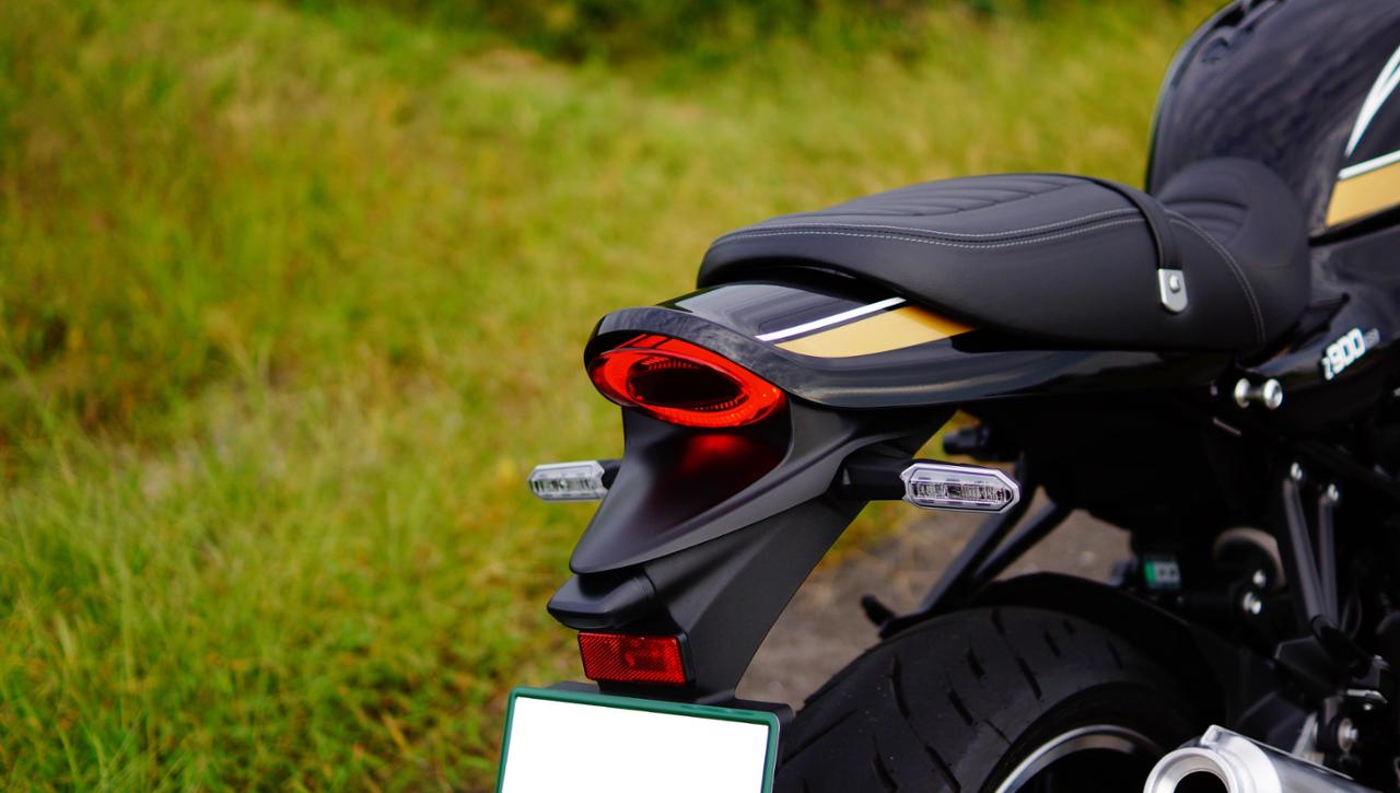 POSH Faith LEDテールランプ ダークレッド のパーツレビュー | Z900RS