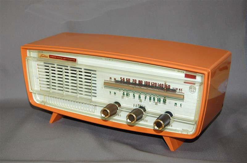 東芝 真空管ラジオ5YC-557 かなりやOS ｜覆面えるのブログ