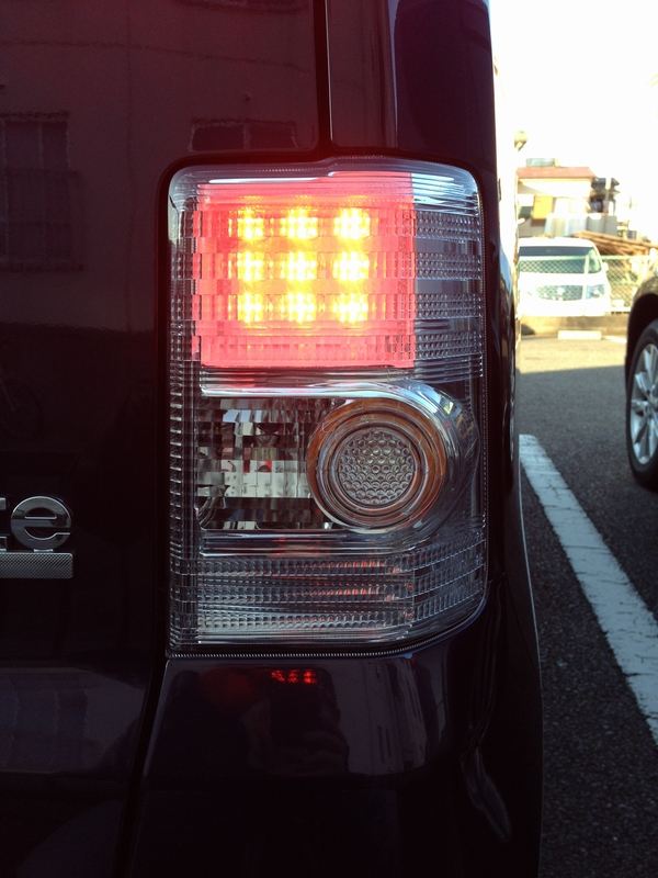 後期LEDテールランプに取替（ダイハツ ムーヴコンテカスタム・L575