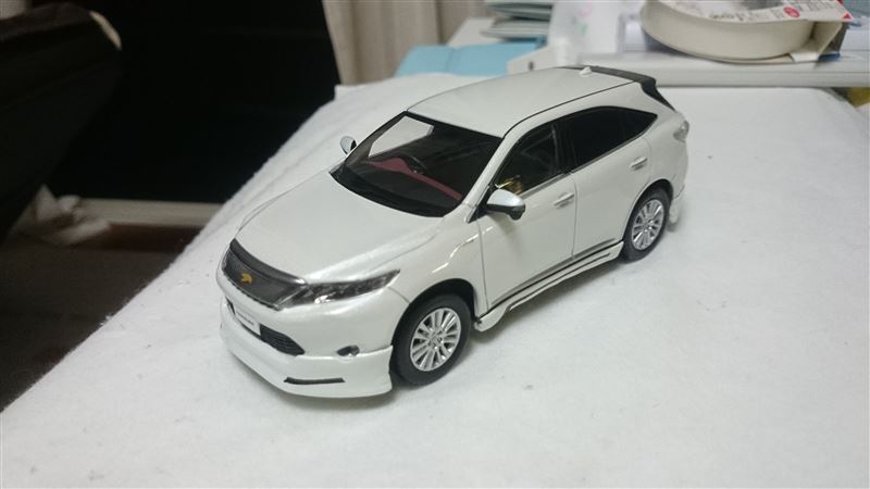 ミニカー 色見本 ハリアー トヨタ(純正) 1/30カラーサンプルモデル の