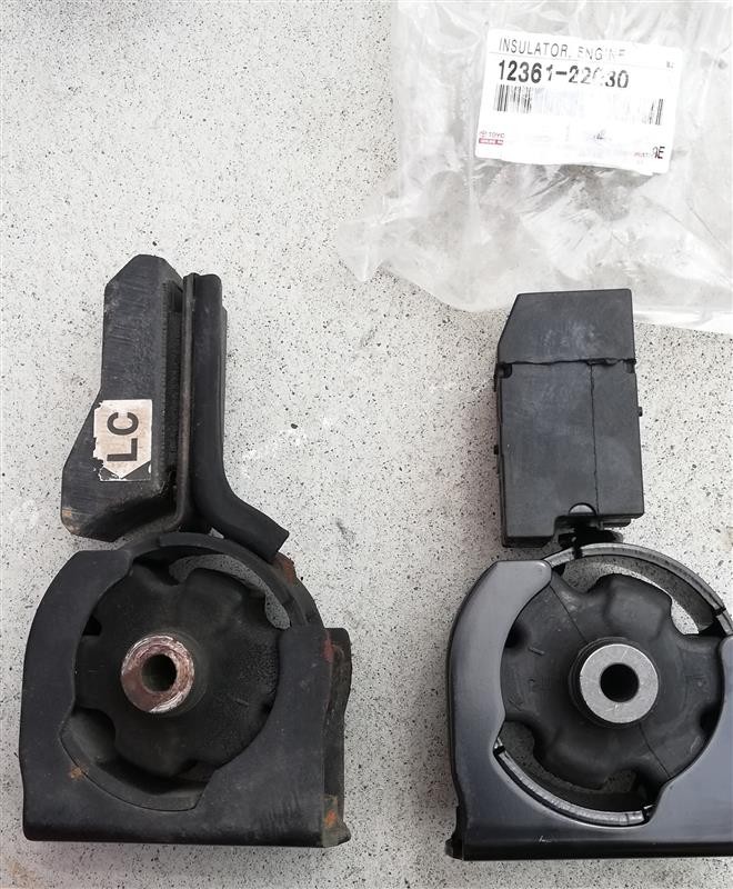 エンジンマウント_フロント交換（トヨタ セリカ・T230系）by メカヤマ