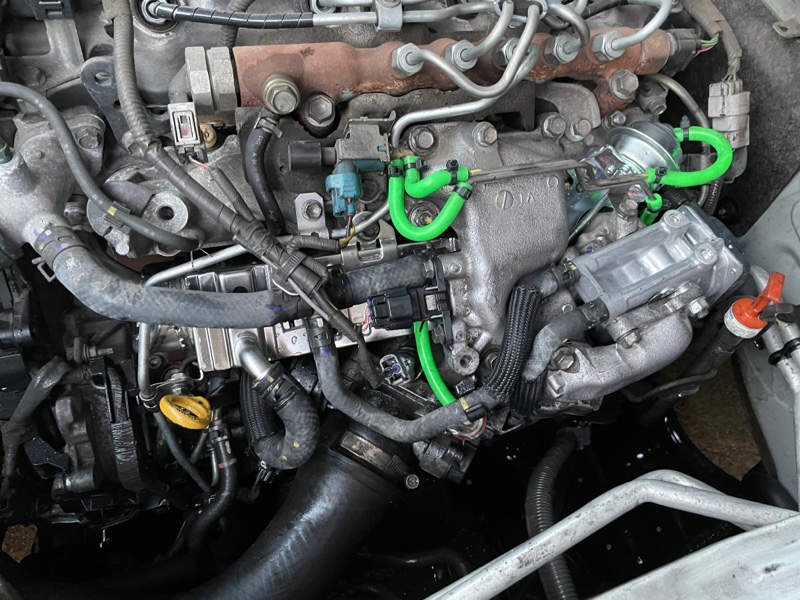 2022.10.09/325,135kmEGRバルブ、EGRクーラー交換（トヨタ ハイエース