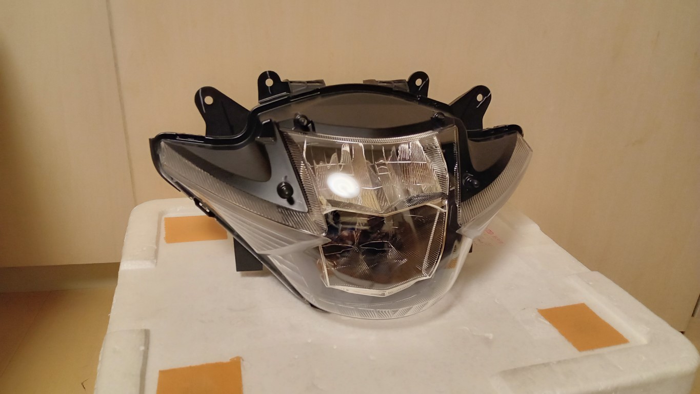 2023年モデル純正ヘッドライト（スズキ GSX-R125）by にしけん