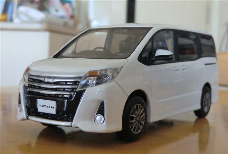 トヨタ ノア Si 80前期型 カラーサンプルミニカー 非売品 202 トヨタ