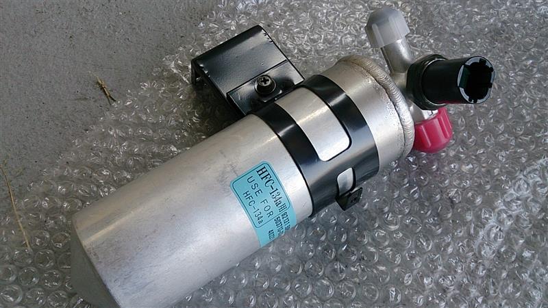 Z32フェアレディZ 純正リキッドタンク(134a)ASSY 未使用新品