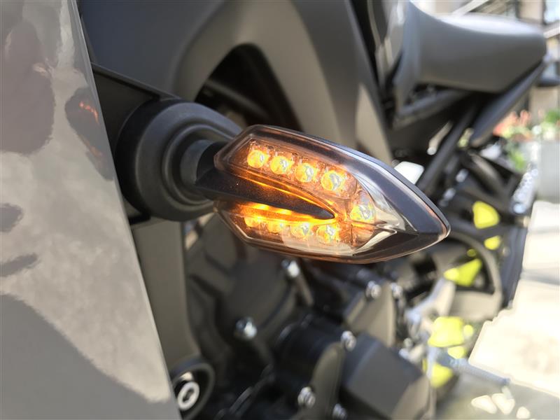 YAMAHA 純正LEDウィンカー
