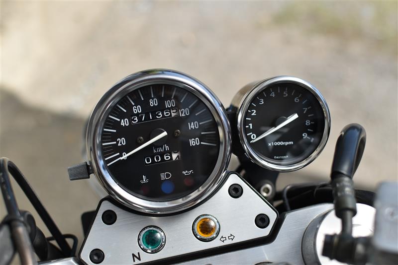 希少】SR400 デイトナ ランプ付きツインメーター タコメーター タコ