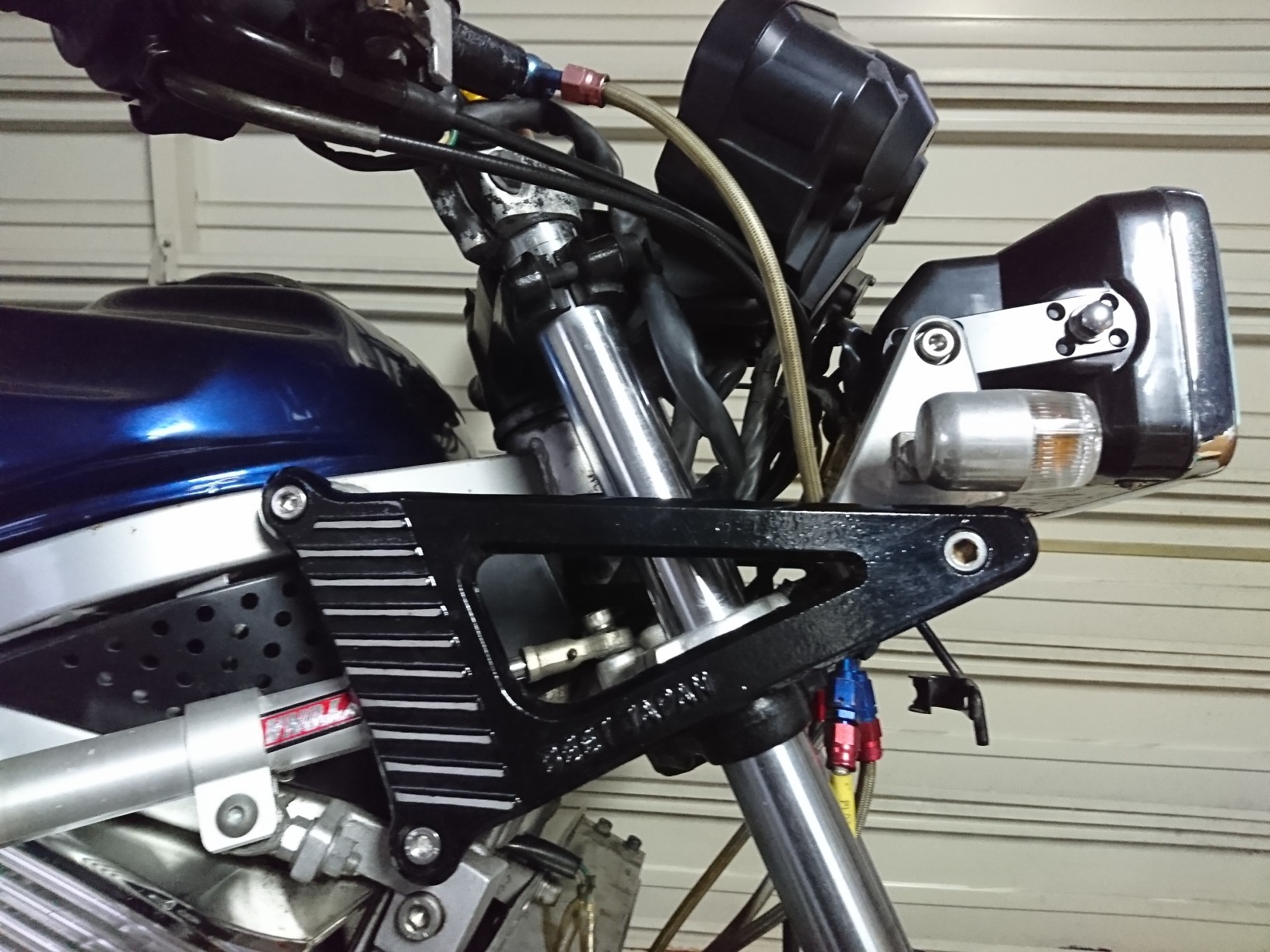 CBR400F 純正ライトステー CBR400F 純正ライトステー 公式通販