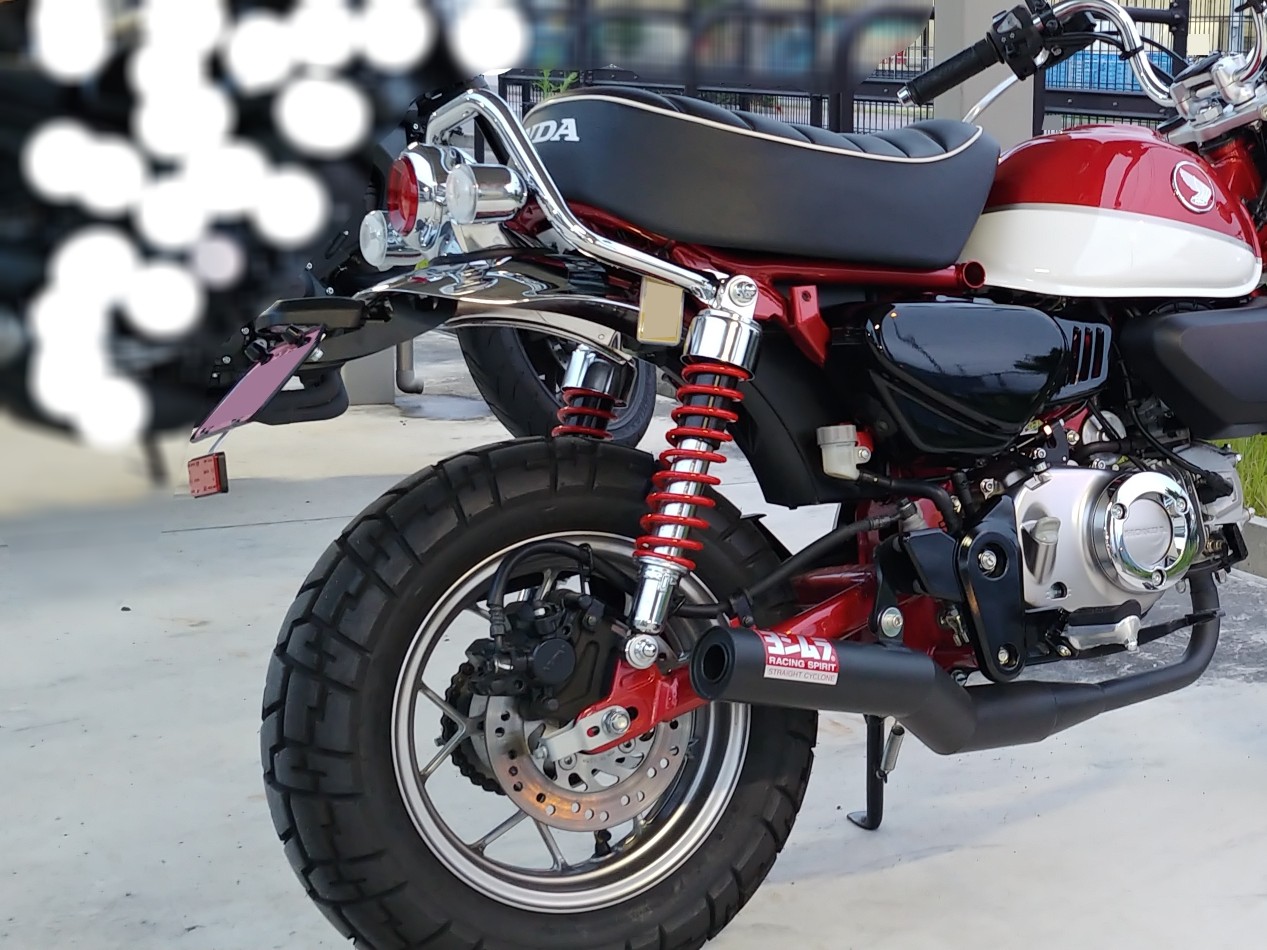 モンキー125 overフェンダーレスキット社外テールランプ、ウインカー付き