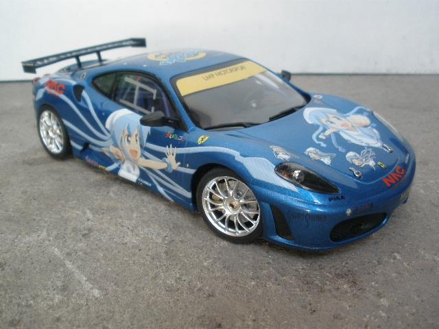 豊田華冠のフォトギャラリー「イカ娘フェラーリ(F430チャレンジ