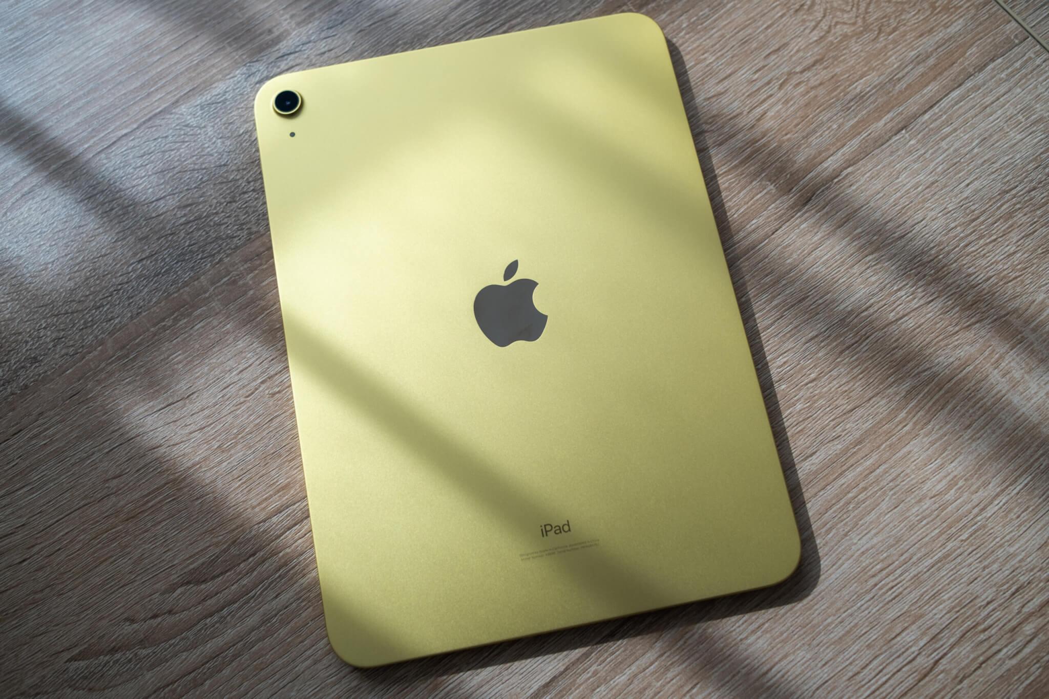 iPad 第10世代 節約 イエロー 64GB WiFiモデル ケース付属 iPad 第10