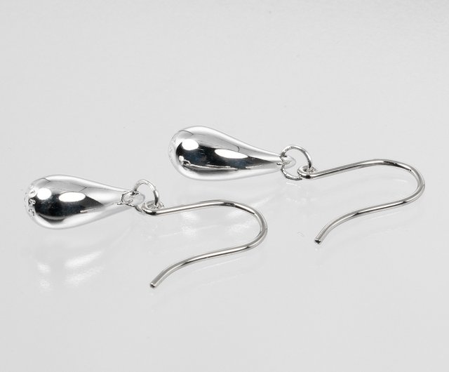 日本直送】ティファニー TIFFANY&Co. ティアドロップ ピアス シルバー