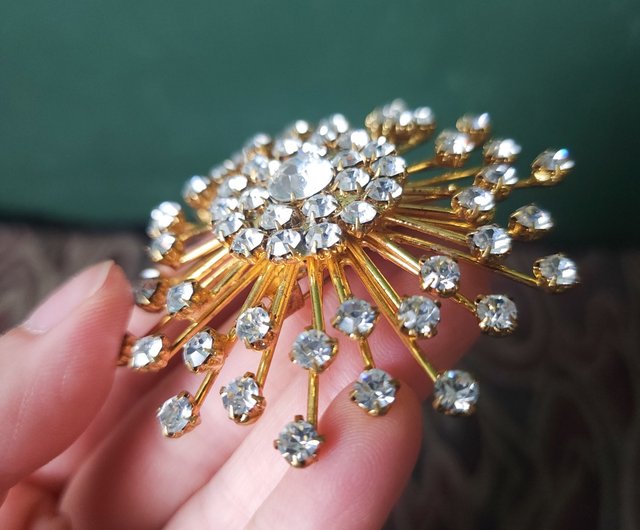 Christian Dior ラインストーン エンブレムブローチ エンブレムロゴ