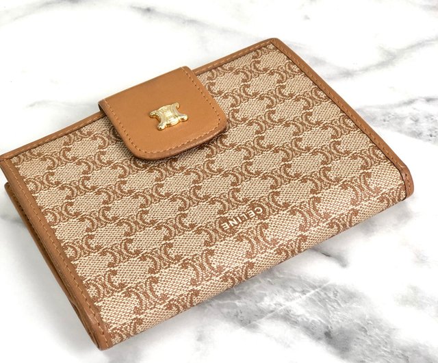 セリーヌ マカダム 三つ折り財布 コンパクト ミニ トリオンフ 日本直送