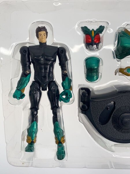 装着変身3 仮面ライダーギルス GD-32 GILLS AGITΩ 状態難 | 中古トイ