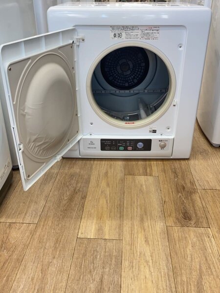 ヒタチ DE-N60WV 除湿形電気衣類乾燥機 衣類乾燥機 生活家電 16年