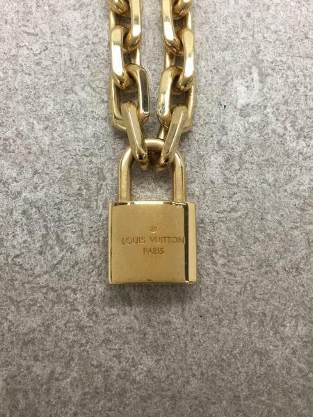 LOUIS VUITTON コリエ LVエッジ カデナ ネックレス 南京錠