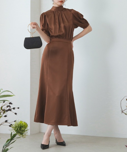 Kana オケージョンドレス 結婚式 Kana（カナ）の「シック フラワー刺繍