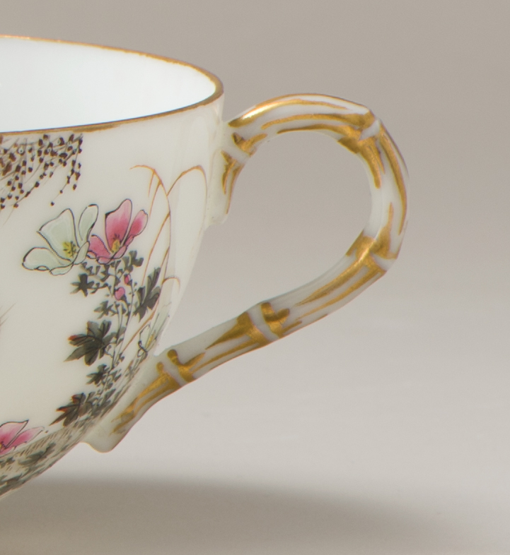 山水花鳥人物図カップ＆ソーサー | 神奈川県立歴史博物館