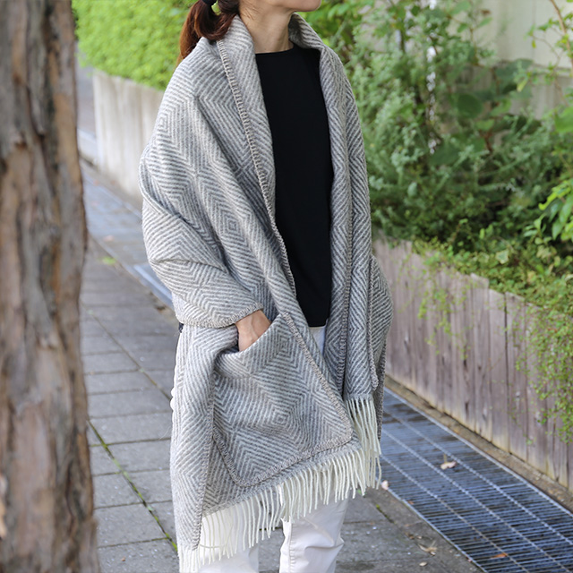 LAPUAN KANKURIT ラプアンカンクリ｜ポケットショール MARIA COMFOTA