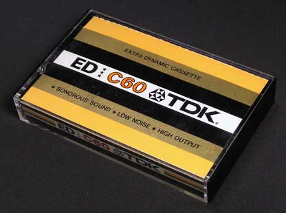 c*e様 TDK オー3531）TDKカセットテープ クッション ノベルティ ビ