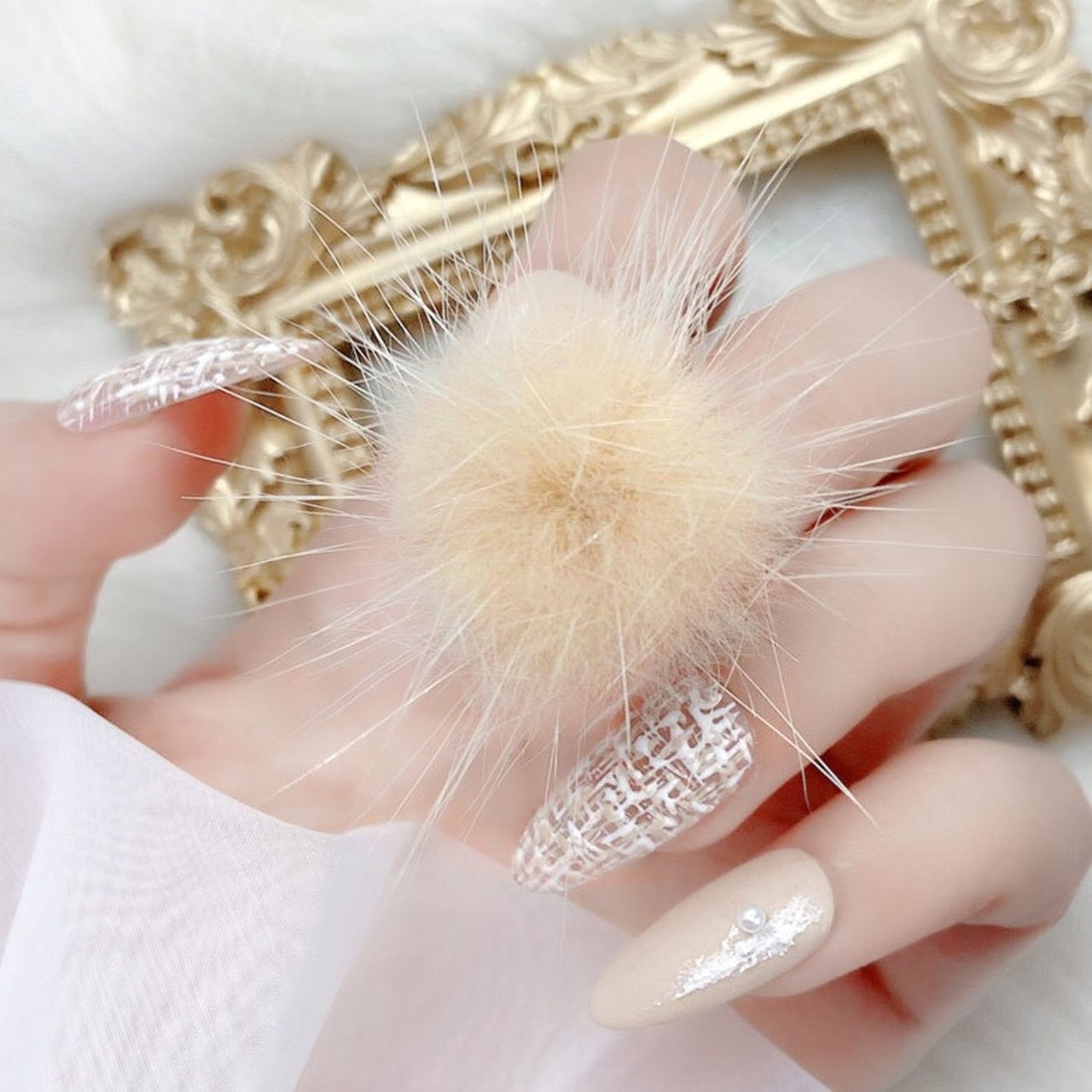 ネイルパーツ 3D ぽんぽん ファーチャーム マグネット付 パープル