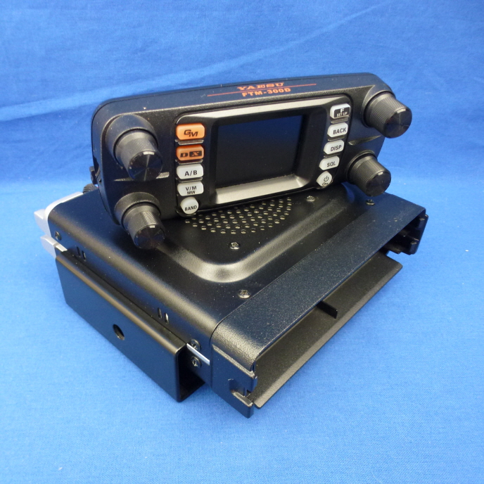 Yaesu FTM-300D 未使用品 箱キズ有 Yaesu FTM-300D 新品未開封 箱キズ