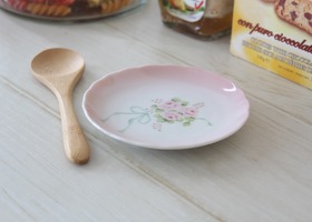 イマン エマ 陶器、ホーロー － フレンチカントリーのバラ柄、レース