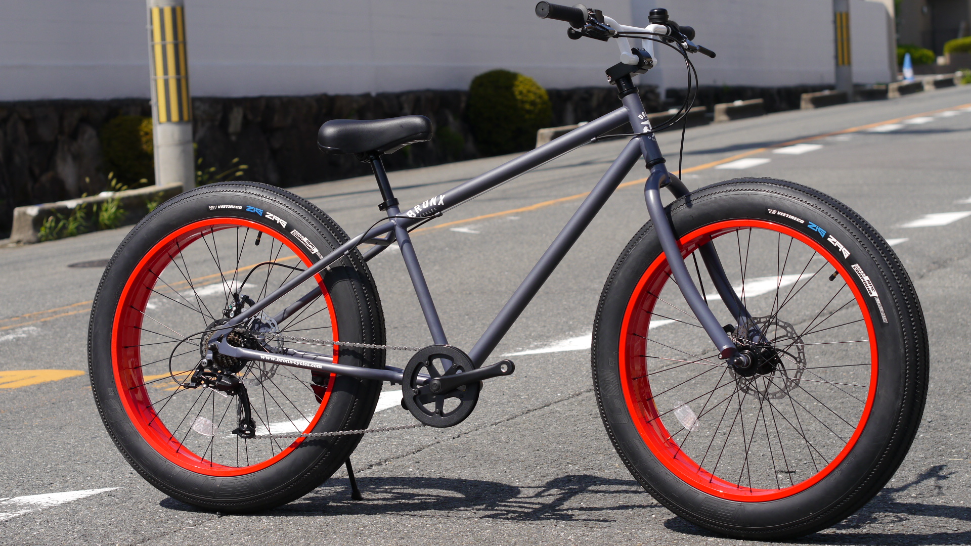 ブロンクス BRONX 26×4.0 ファットバイク