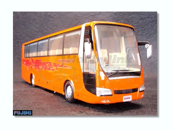 1/32 三菱ふそう エアロクイーン スーパーハイデッカー カタログモデル