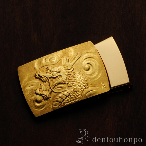 送料無料】 K18 バックル 龍 / 光則（金工芸） シューホーン くつべら