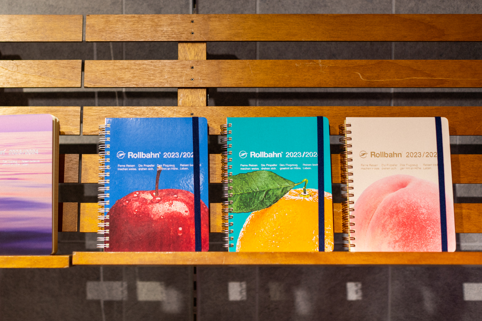 限定ロルバーン ダイアリーも登場。2/3（金）、春の手帳を2店舗にて