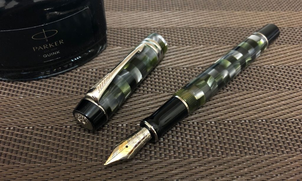 万年筆レビュー】パーカーのフラッグシップモデル デュオフォールド