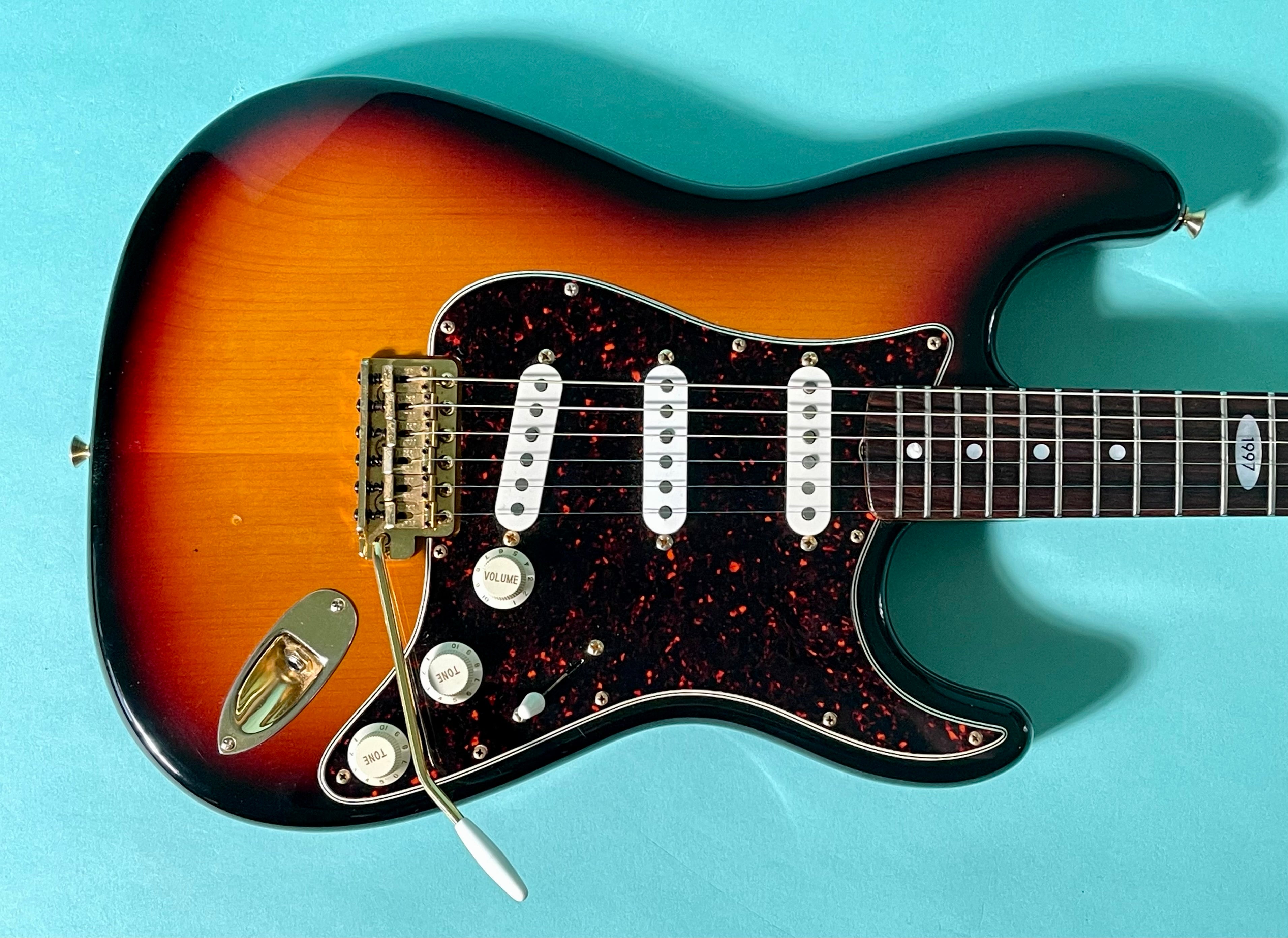 1997 Fender Stratocaster FSR Collector's Edition – Draggin' Guitars