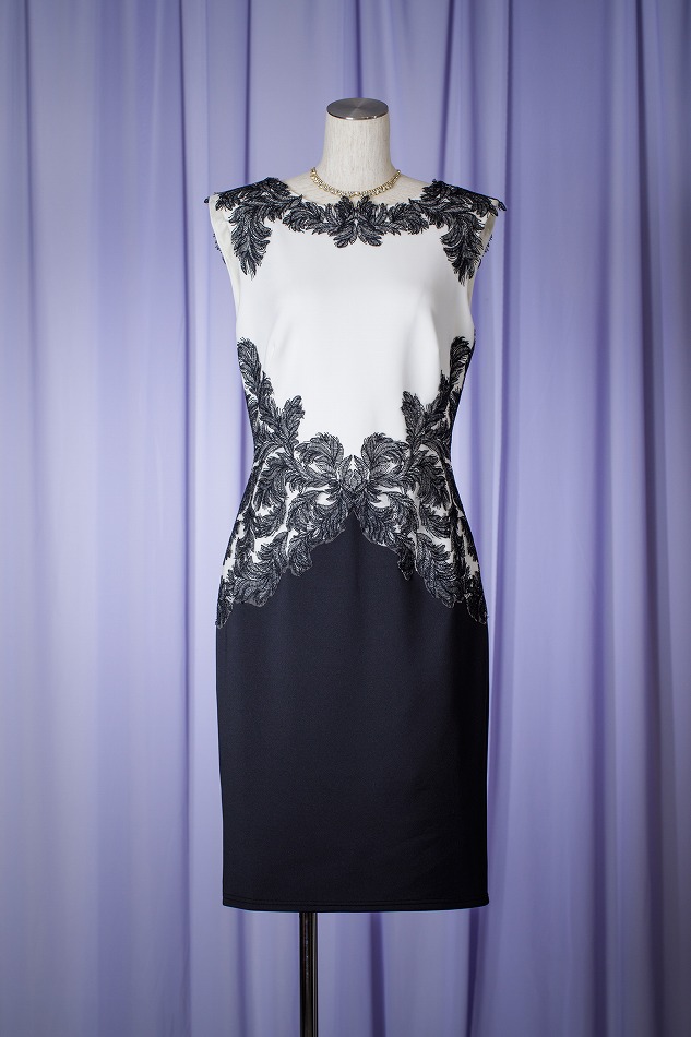 TADASHI SHOJI タダシショウジ ホワイト＆ブラックサイドレースドレス