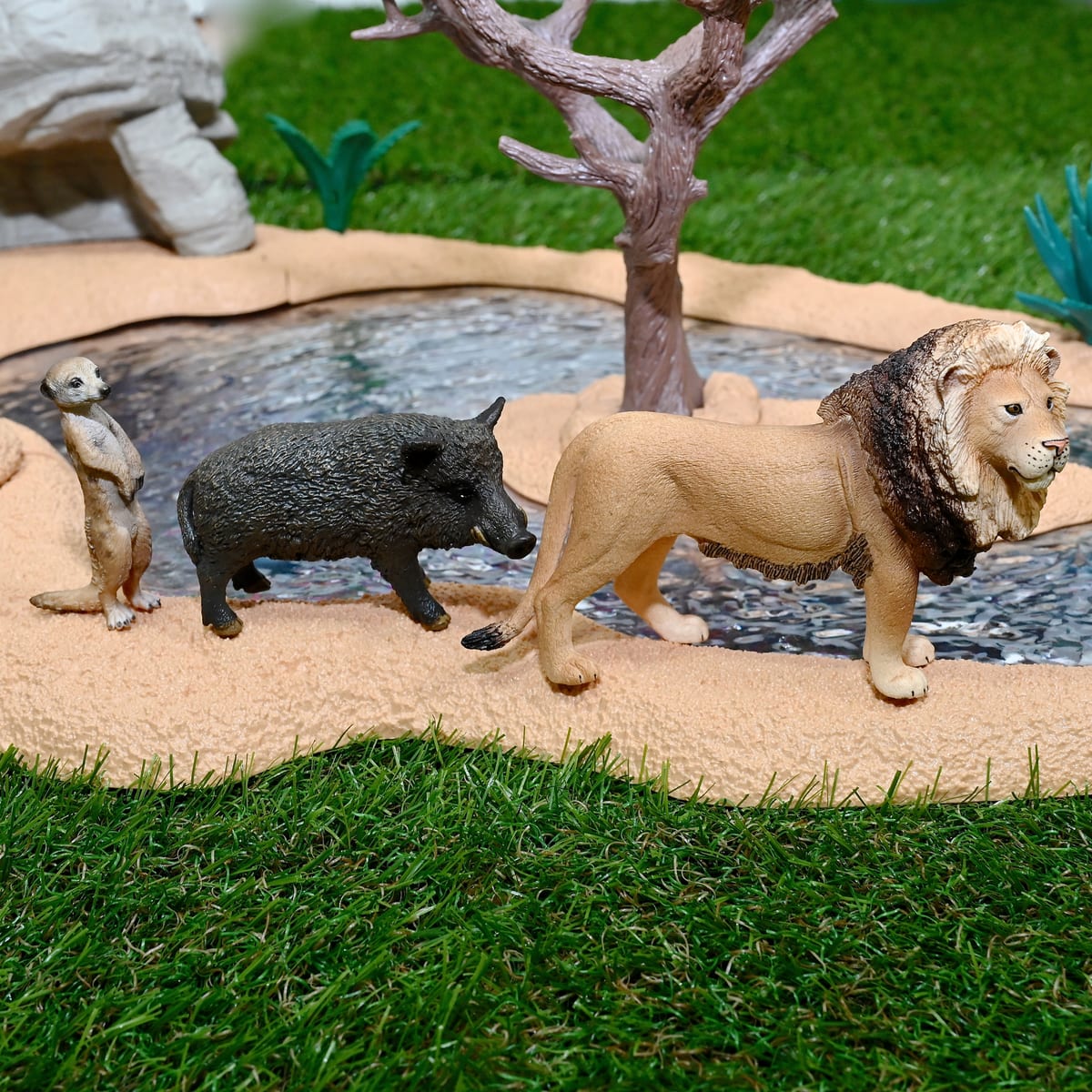 リアルライオンフィギュア 約20cm