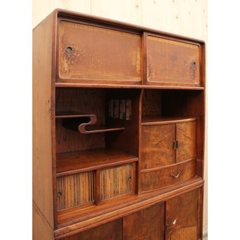 y*R様 古道具 桑の茶箪笥 y*R様 古道具 桑の茶箪笥 - メルカリ