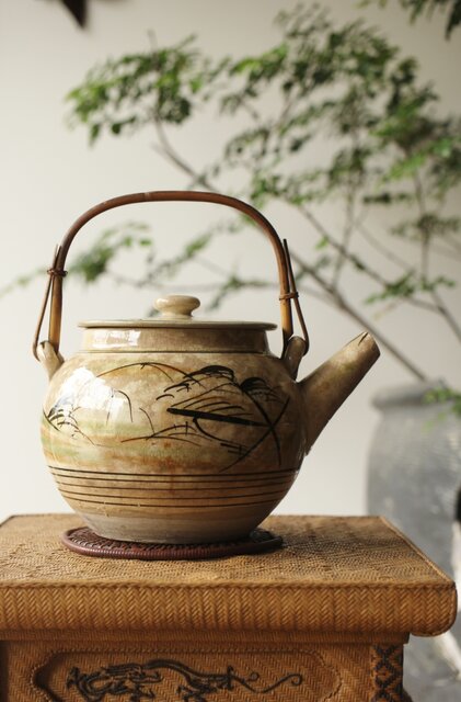 皆川マスか 益子焼 山水 土瓶 急須 P345｜骨董店 のびる 古美術 骨董