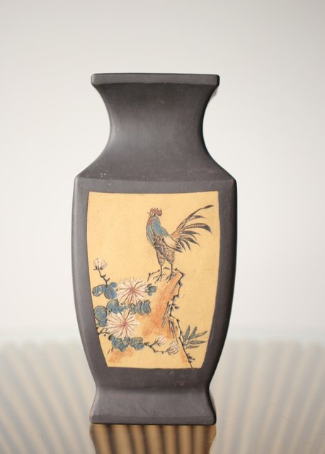 中国 紫砂 朱泥 梅に鳥彫 花瓶 在銘 V R6388 【公式通販】